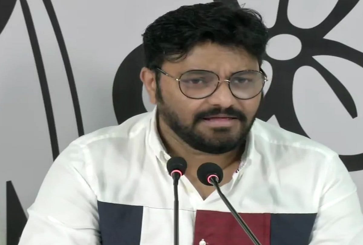 West Bengal: Trinamool Congress leader Babul Supriyo claims, five BJP MLAs may leave the party