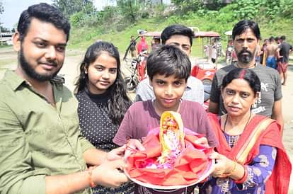 Next year you come soon... Bappa's farewell amid cheers