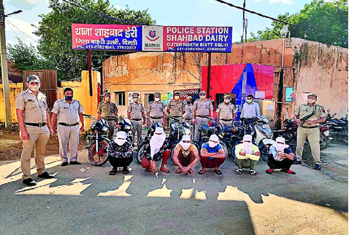 Delhi Police arrested six miscreants including the main accused