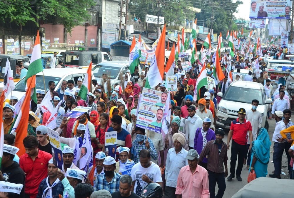 Uttarakhand Election 2022: Huge Crowd in Delhi CM Arvind Kejriwal Sankalp Yatra in haldwani Photos