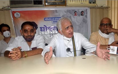 पूर्व केंद्रीय मंत्री सलमान खुर्शीद