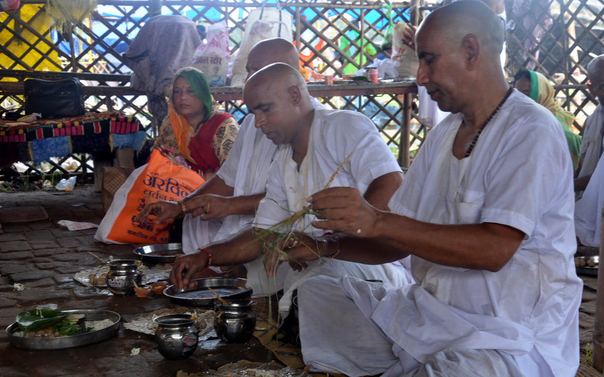 Pitru Paksha: Pind Daan for salvation will be done for a fortnight on the banks of Sangam