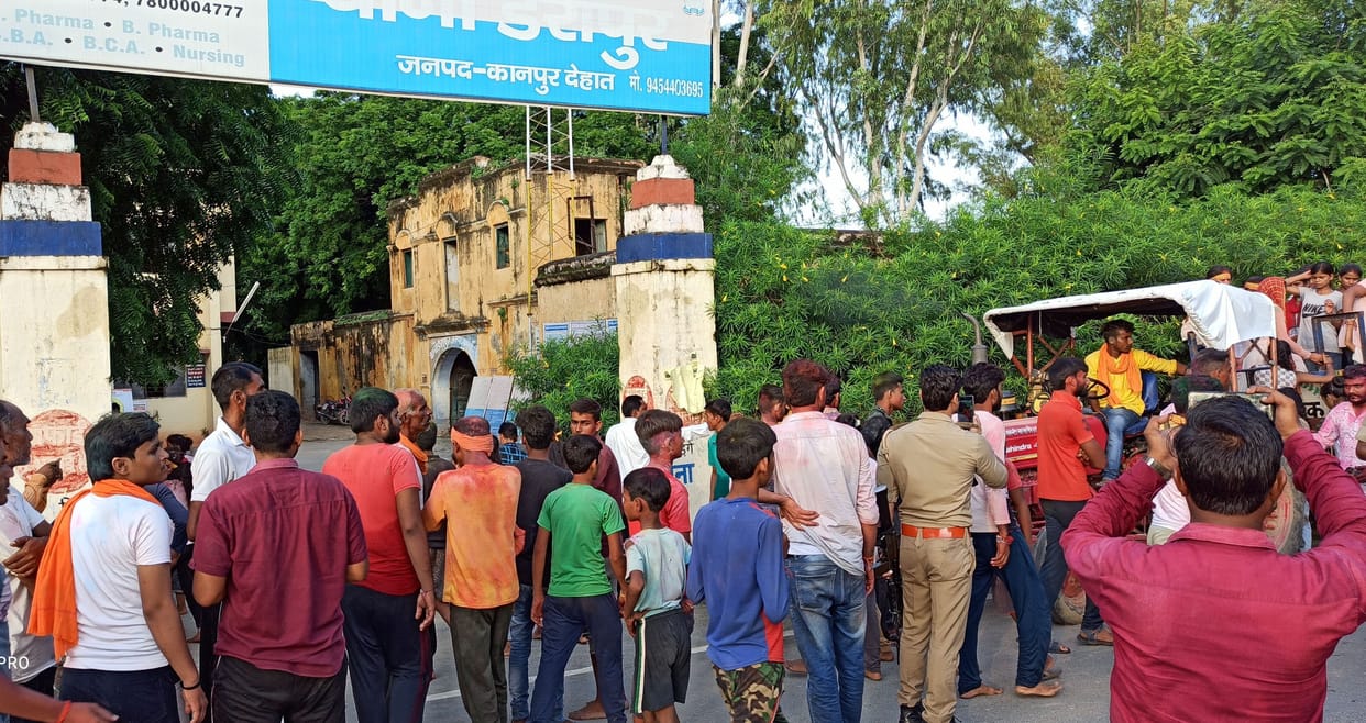 DCM collided with bike, clashes between villagers of two villages, nine injured