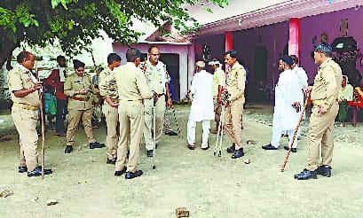 Nine injured in ruckus, stone pelting and firing in Gauntia of Dharmapura