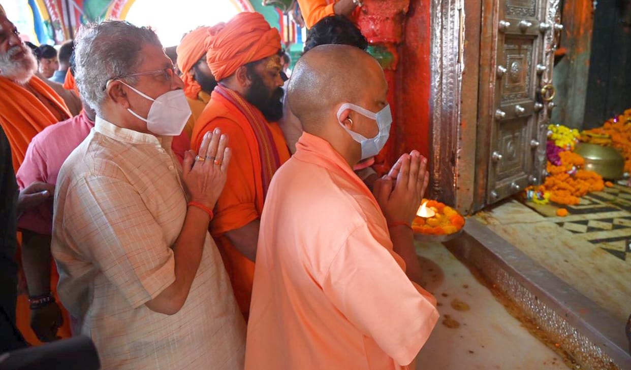 CM performed the aarti of Ram Lalla and Hanumant Lala