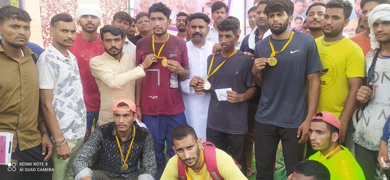 Runners ran a lot on the track in Yogendranagar village