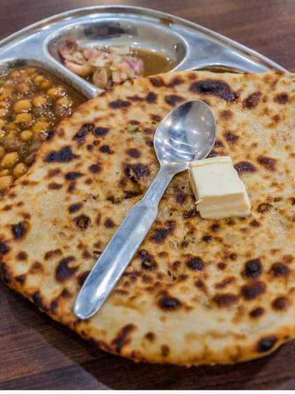 आलू कुलचा