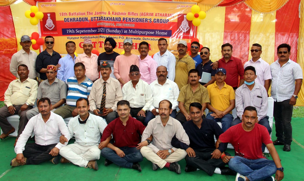 Ex-servicemen shared experiences at the meeting
