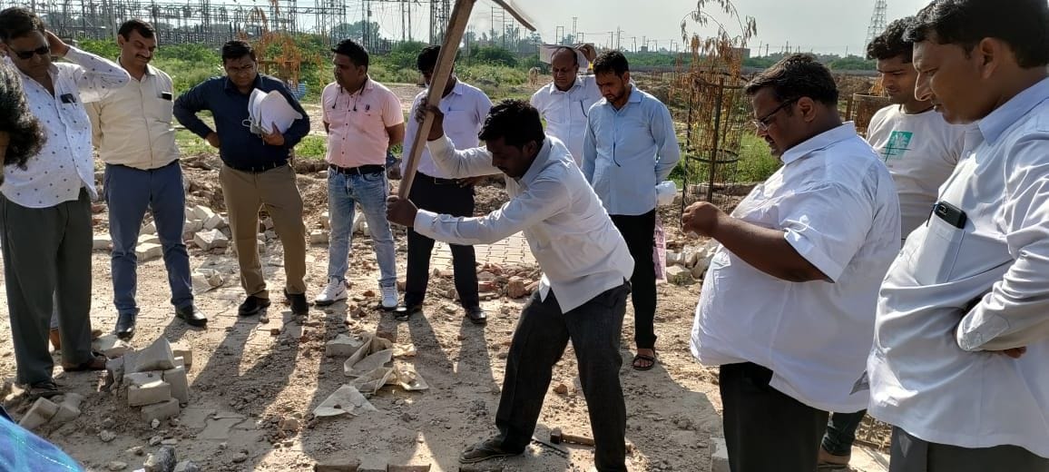 Sample for a road built at a cost of Rs 2 crore 80 lakh