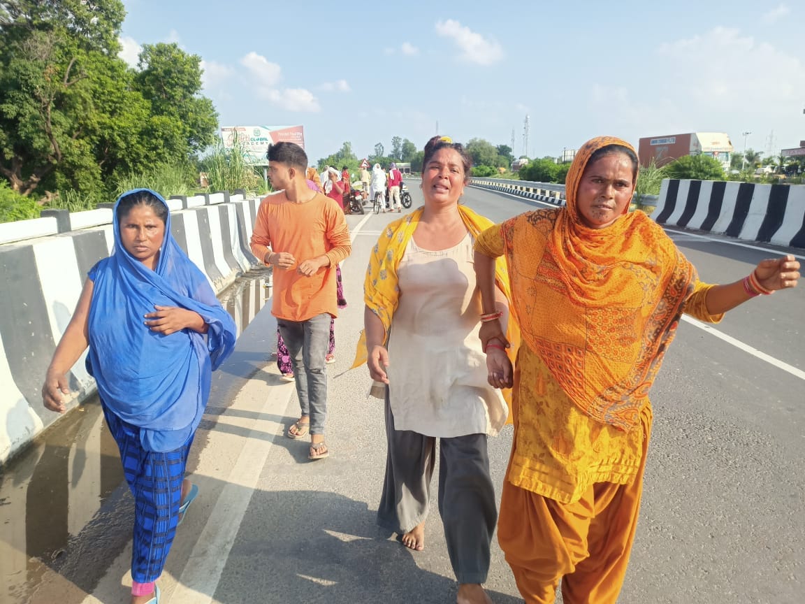 etawah news,'Mother I am going to die by drowning in the canal'