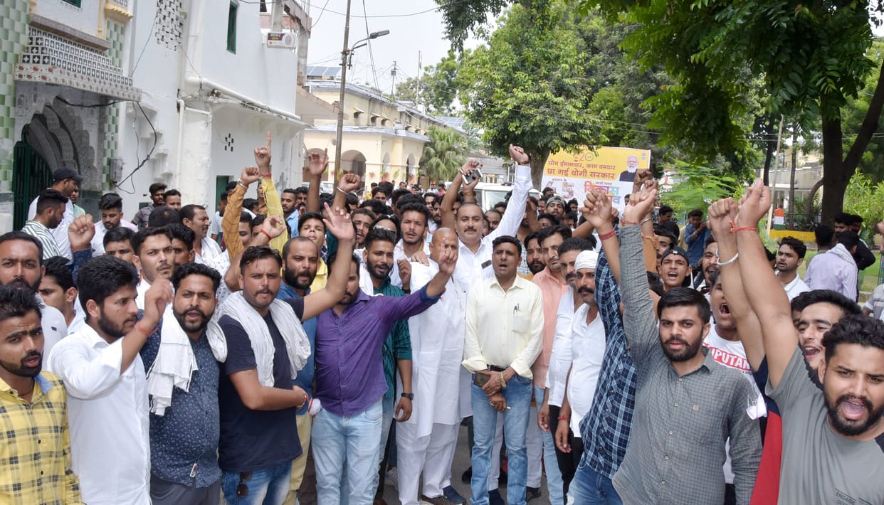 Demonstration of youth of Kshatriya society in Collectorate
