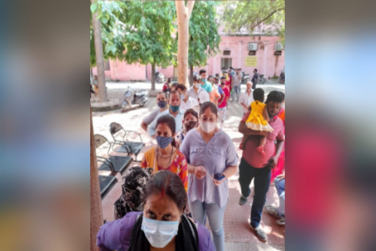 Dengue Active patients in Meerut crosses hundred, Covid 19 has decreased, more than thirty thousand people vaccinated today