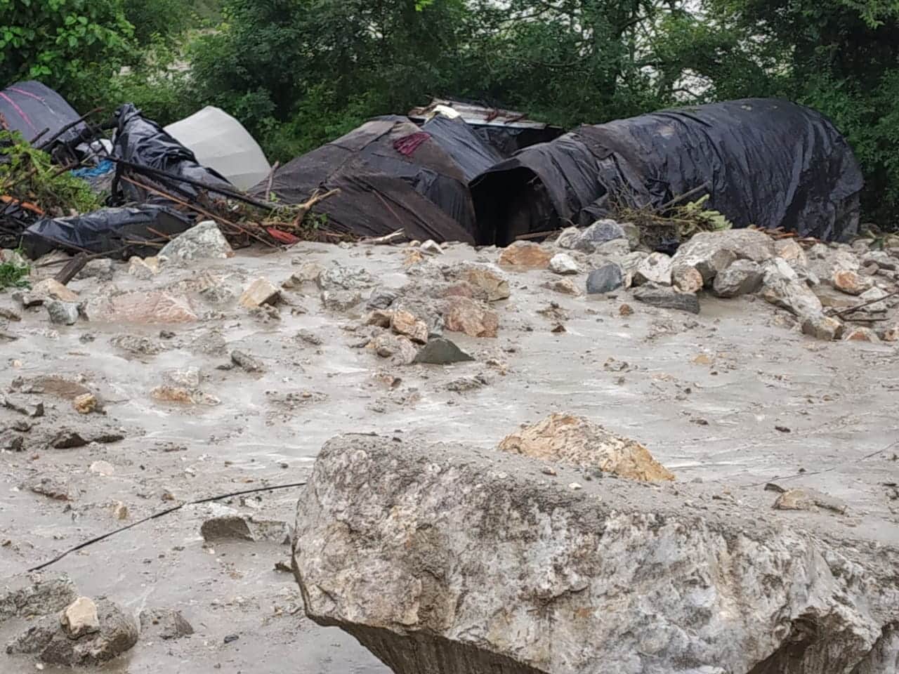 cloud burst in chamoli uttarakhand, many hut collapse, watch photos
