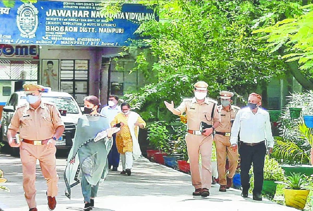 mainpuri jawahar navodaya vidyalaya girl murder case sit investigate ex student