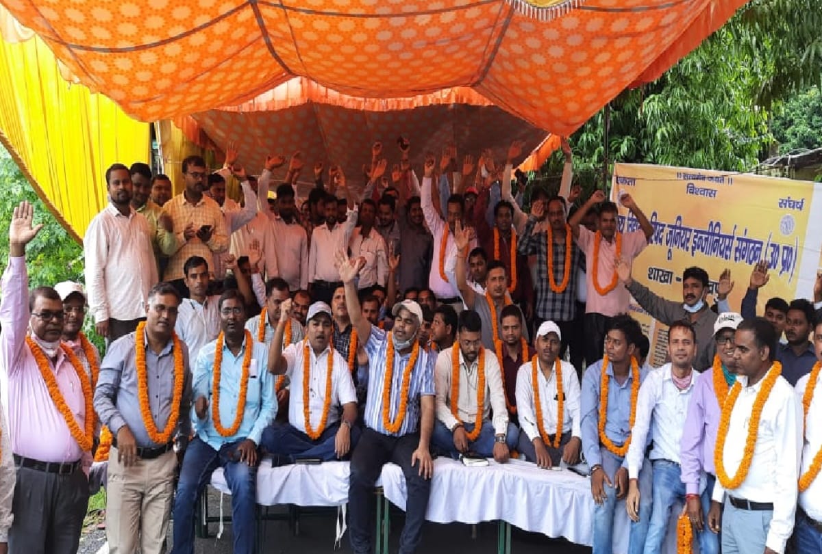Junior Engineers strike for 48 hours in Gorakhpur