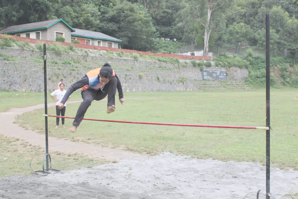 Forest Guard Recruitment: Breathe in 100 meters race
