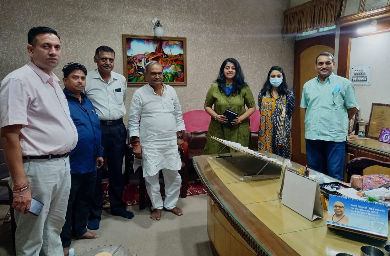Technical center necessary to increase lock export