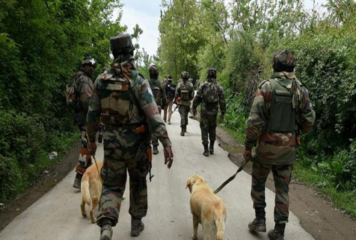 four changes effected in top echelons of Army and Navy