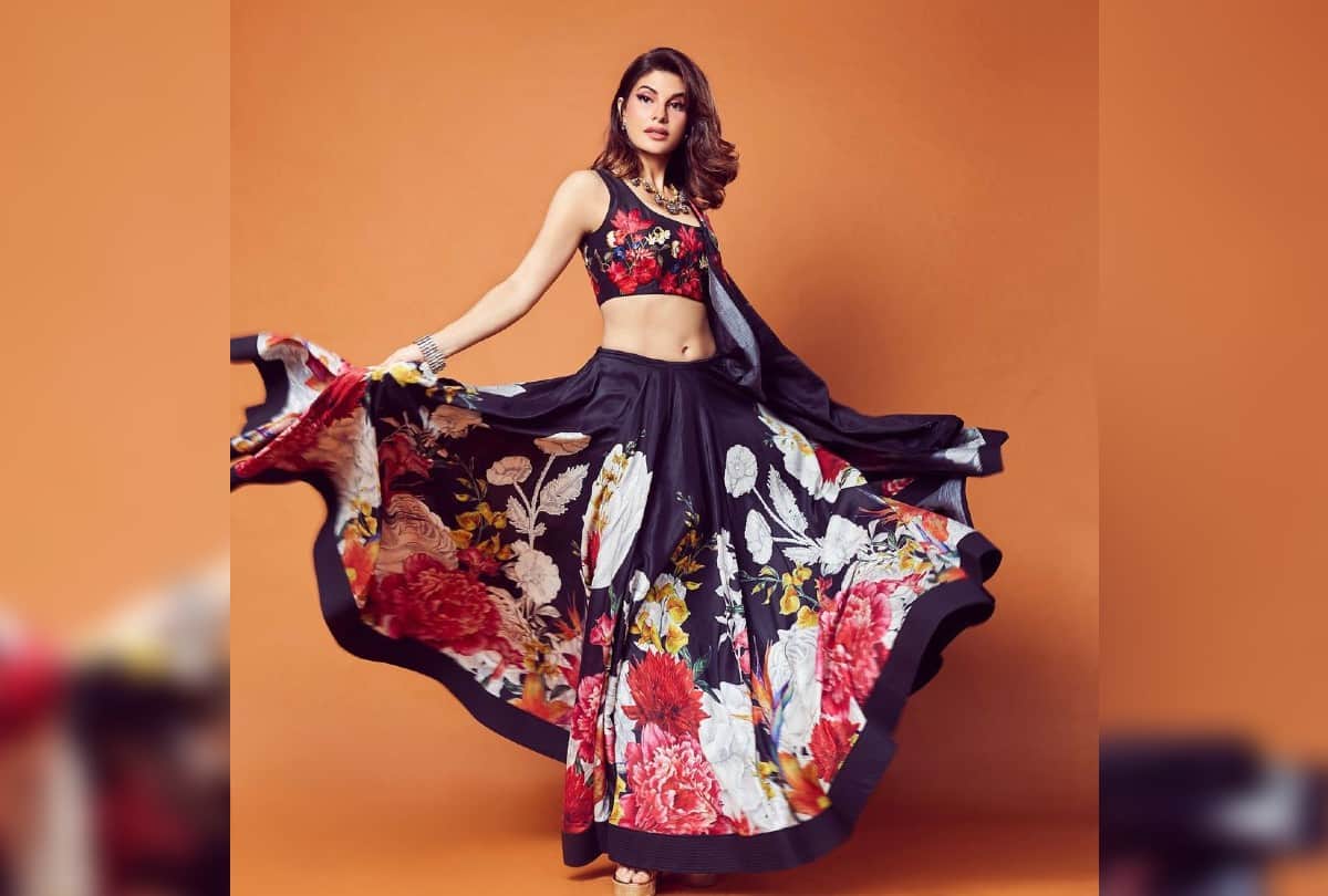 Jacqueline Fernandez floral print lehenga pictures and Cost