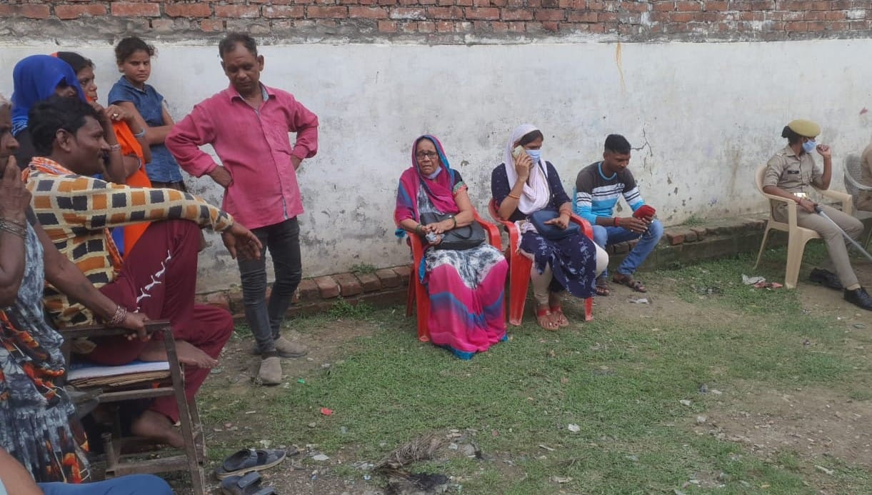 After hours of effort, the tehsildar got the old woman captured