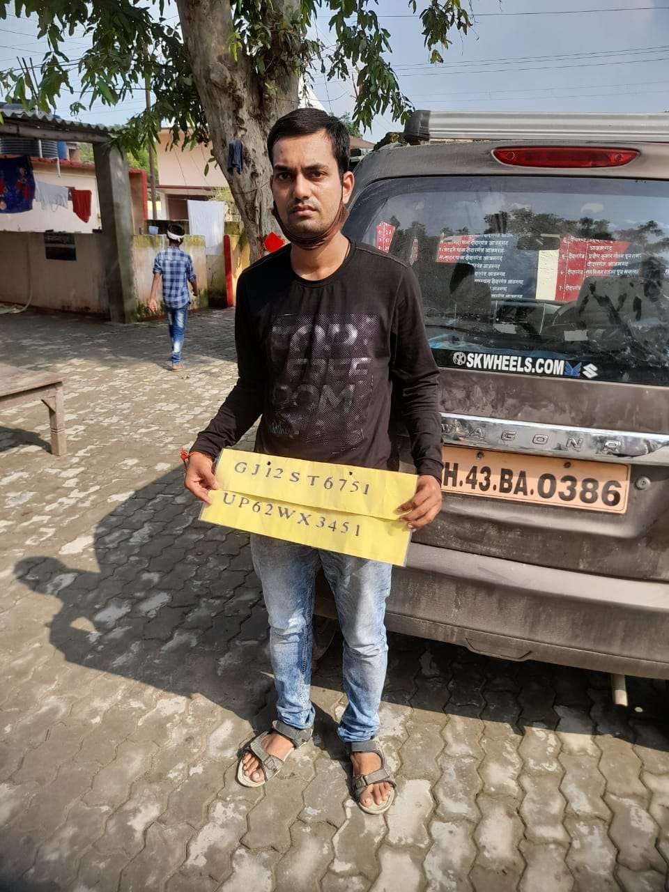 Attempt to kidnap the child, two occupants of the car caught