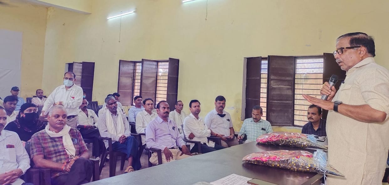 School set up for princes, representatives who came to study