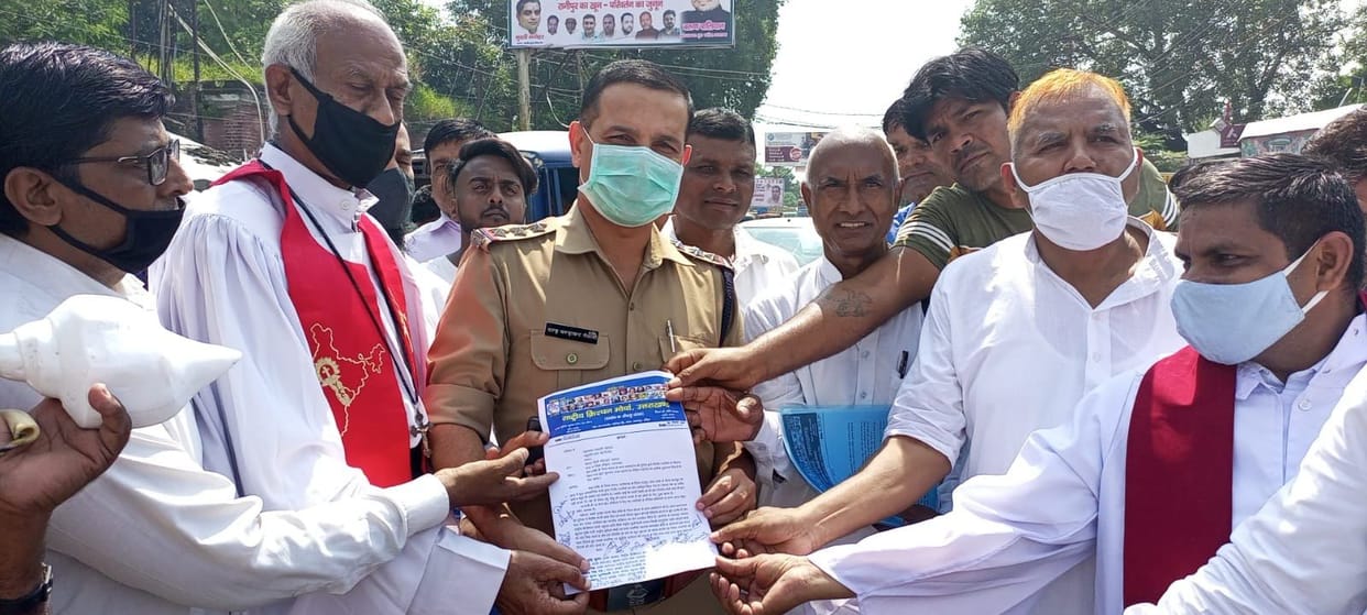 Christian Morcha's demonstration on the bridge Jatwara