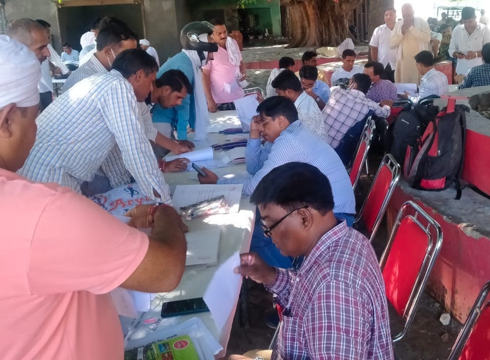 138 complaints from farmers were received on the first day