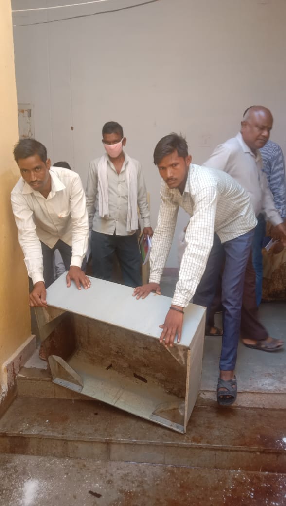 dengue larva found in goverment offices, notice