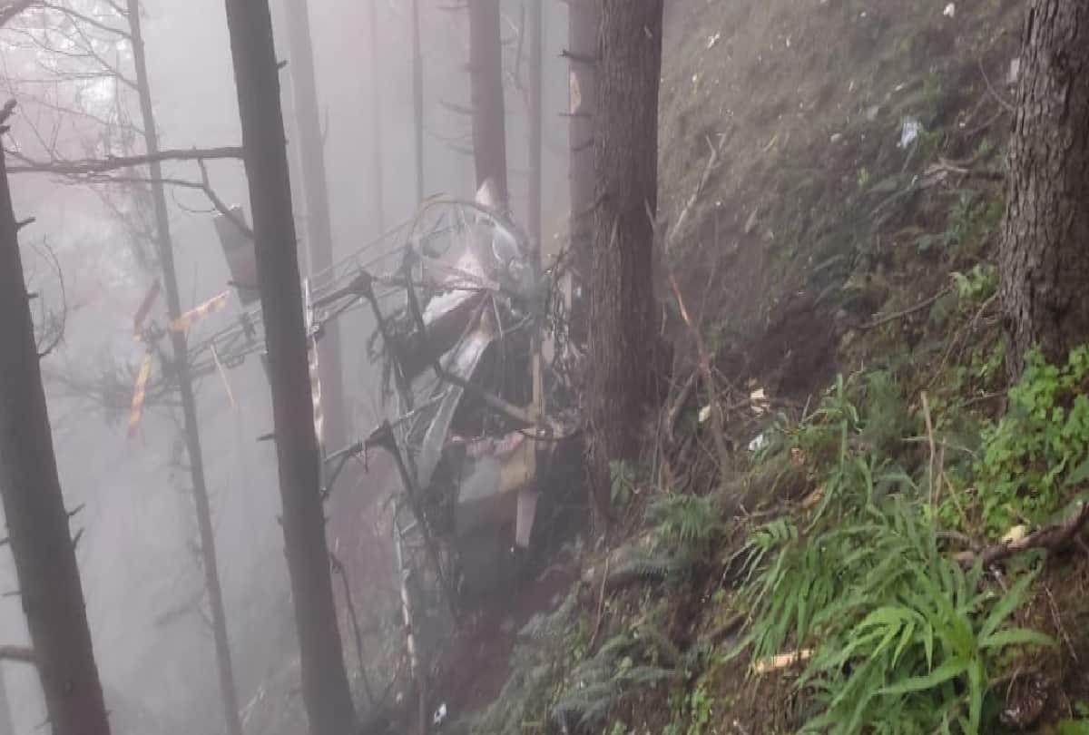 Jammu and Kashmir: Army helicopter crashes, how villagers carried injured pilots on shoulders to hospital, see photos...