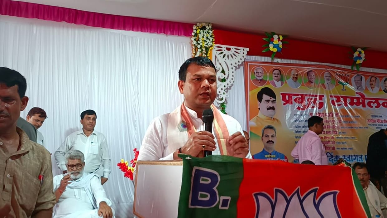Respect of the people of the enlightened class will be safe in BJP: Suresh Pasi
