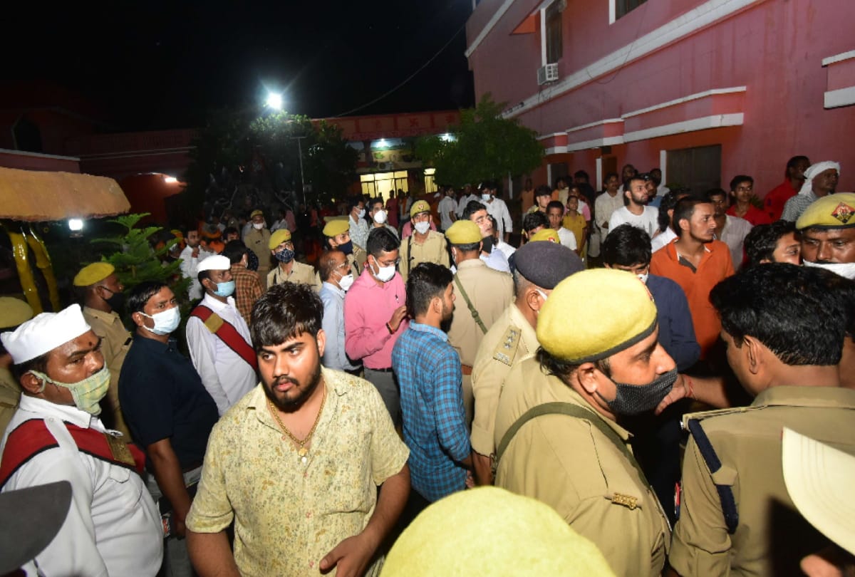 allahabad mahant narendra giri suicide case Six-page suicide note found in the room