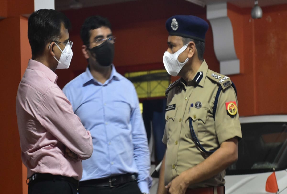 narendra giri talked to 18 people before death Name of 35 people in dial number on last day in call log
