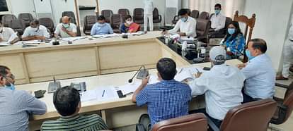 ADM administration will monitor the day-to-day work of SDM