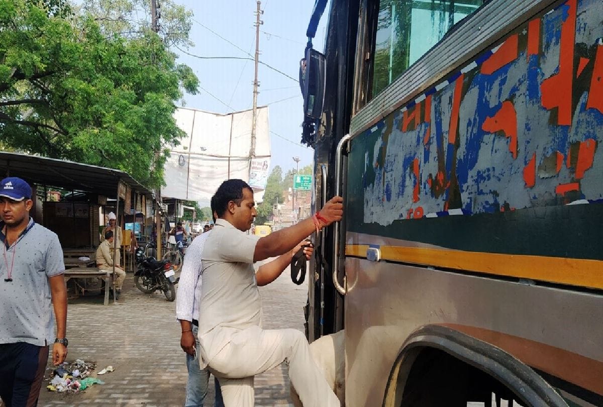 Agra Yamuna Expressway Bus Rape Case: Sexual Assault With Girl In Bus At Yamuna Exressway Investigation Of Clothes