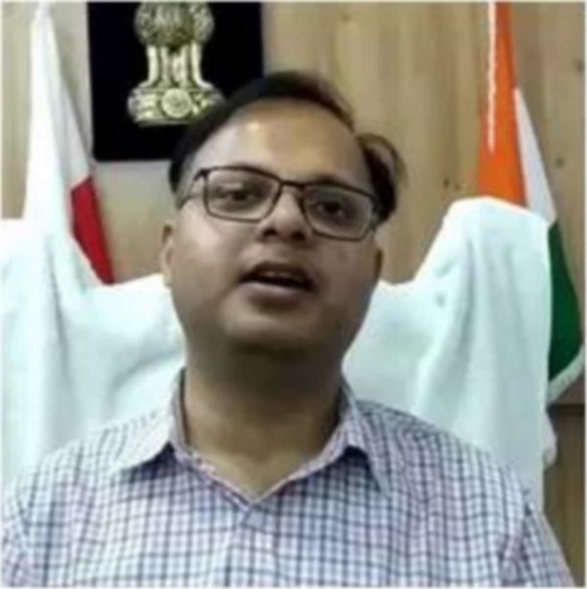 no BDO present in office while Sonbhadra DM took video call for check attendance orders to deduct salary 