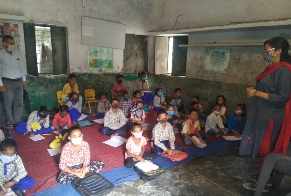 Uttarakhand primary School Reopen News: Student Got Entry in schools with Covid Protocols Photo