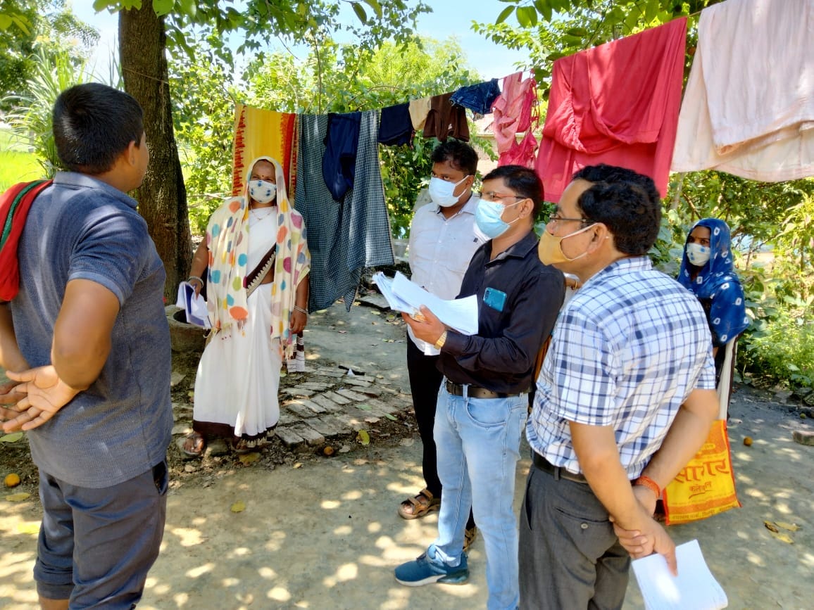 Health Department Alert in Varanasi corona like symptoms found in thousands of people in survey campaign on fear of third wave