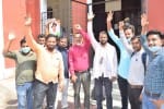 शाहजहांपुर कलक्ट्रेट में प्रदर्शन करते राष्ट्रीय राजपूत करणी सेना के कार्यकर्ता । संवाद