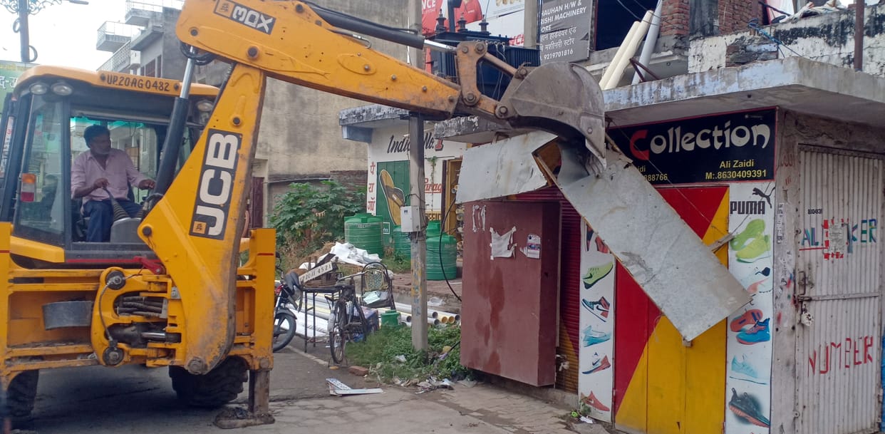 Illegal capture and encroachment demolished by JCB in Nagina