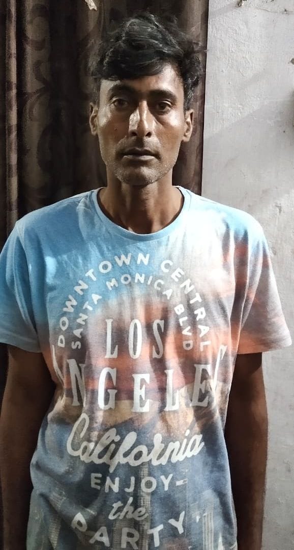 Shot fired from cousin to file a case of attempt to murder, death due to cross chest