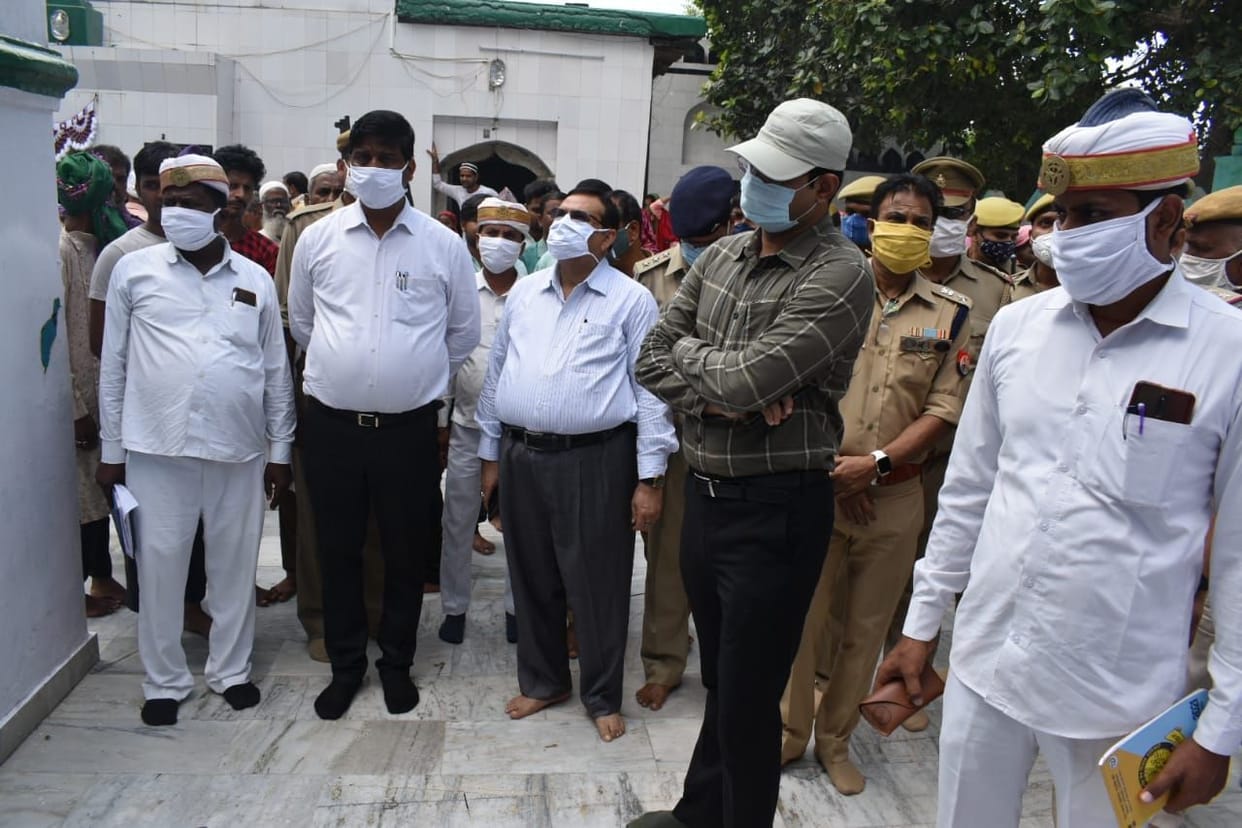DM and SP took stock of Bhiyanv Dargah