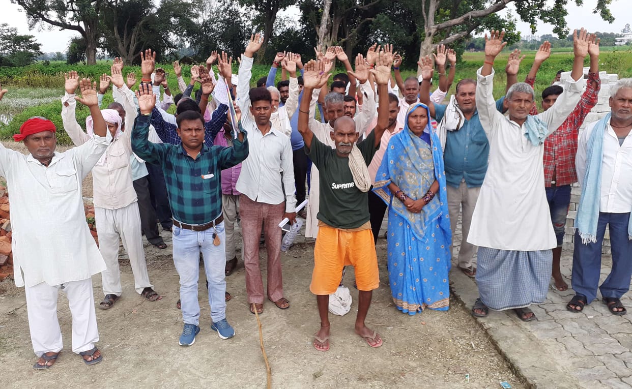 Angry villagers protested over Kotdar's arbitrariness