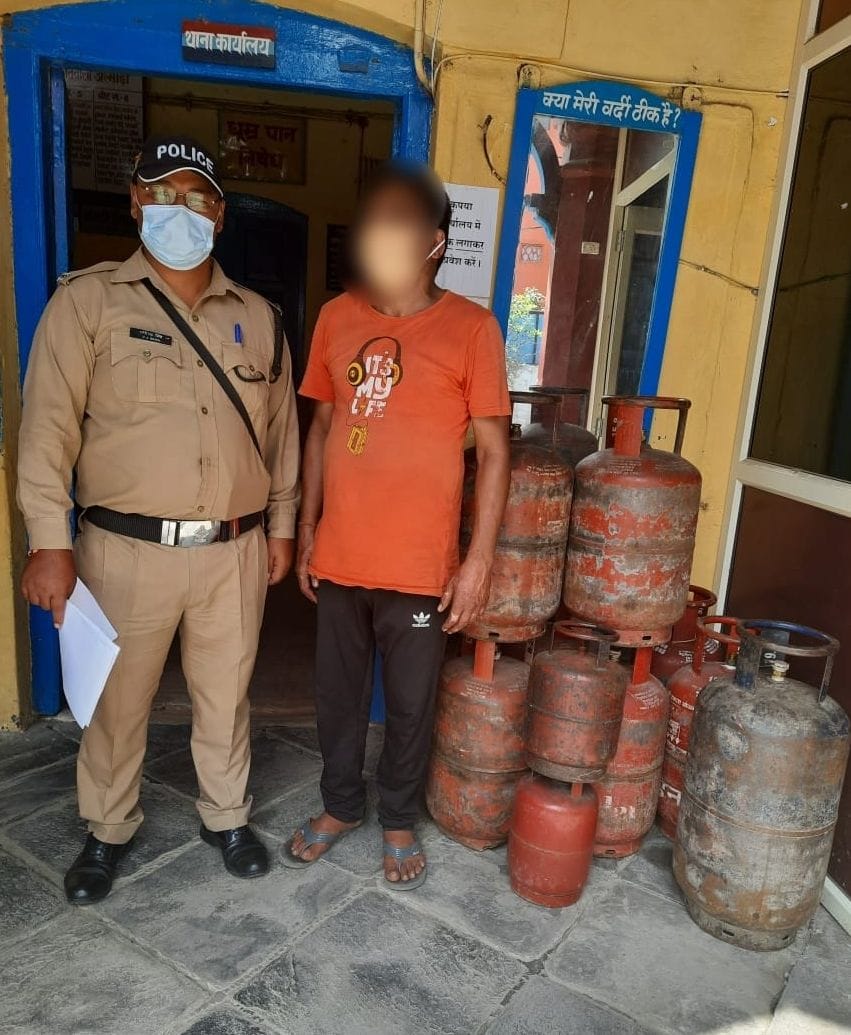 Refiling of LPG in Bageshwar