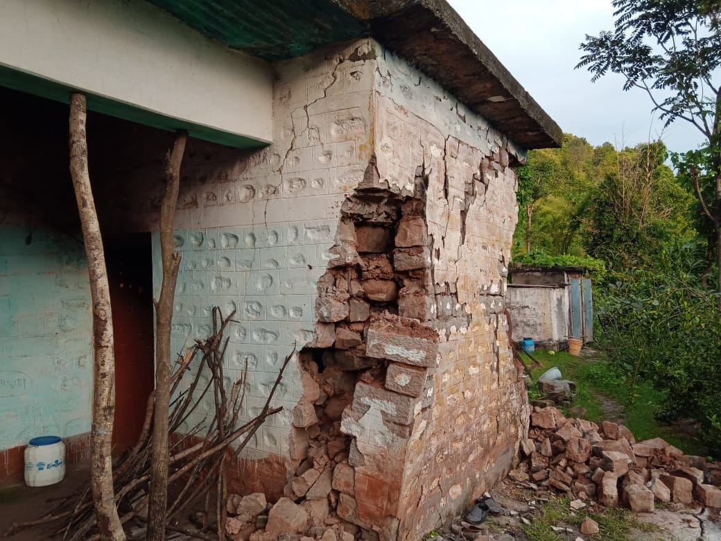 boundery of house felldown due to blasting