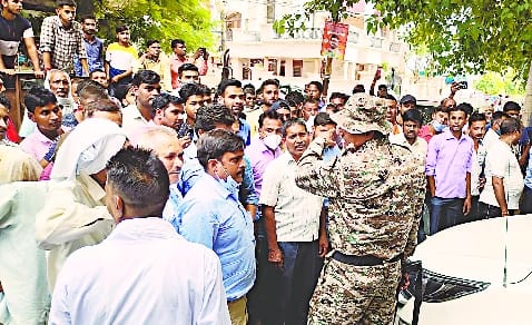 Farmers protest against Ramganga Nagar project