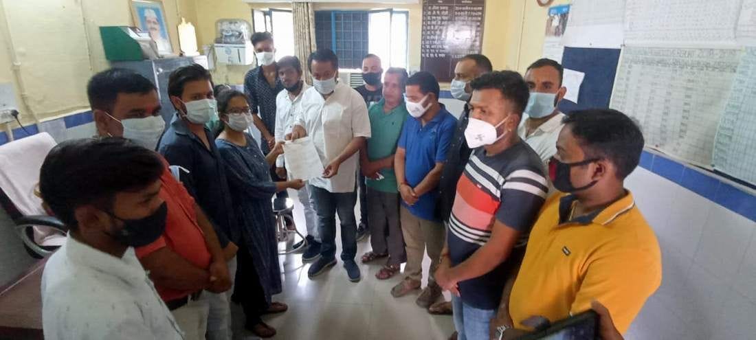 Opposition to privatization of health center