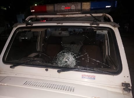 Bareilly: Police attacked in Baheri's village, gypsy broke
