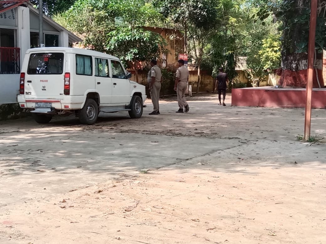 Death of youth in police custody CBI team reached Jaunpur for investigation getting information in closed room with family