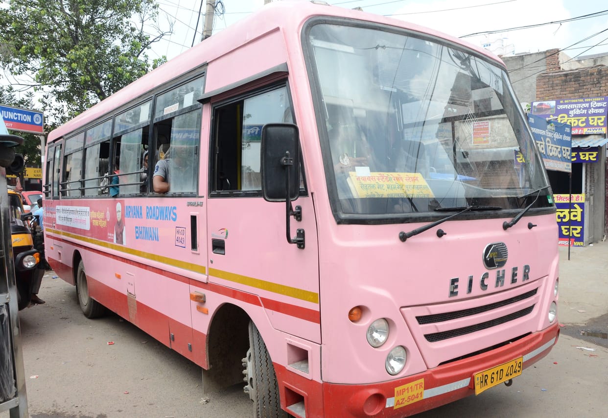 mini pink bus include in city bus service